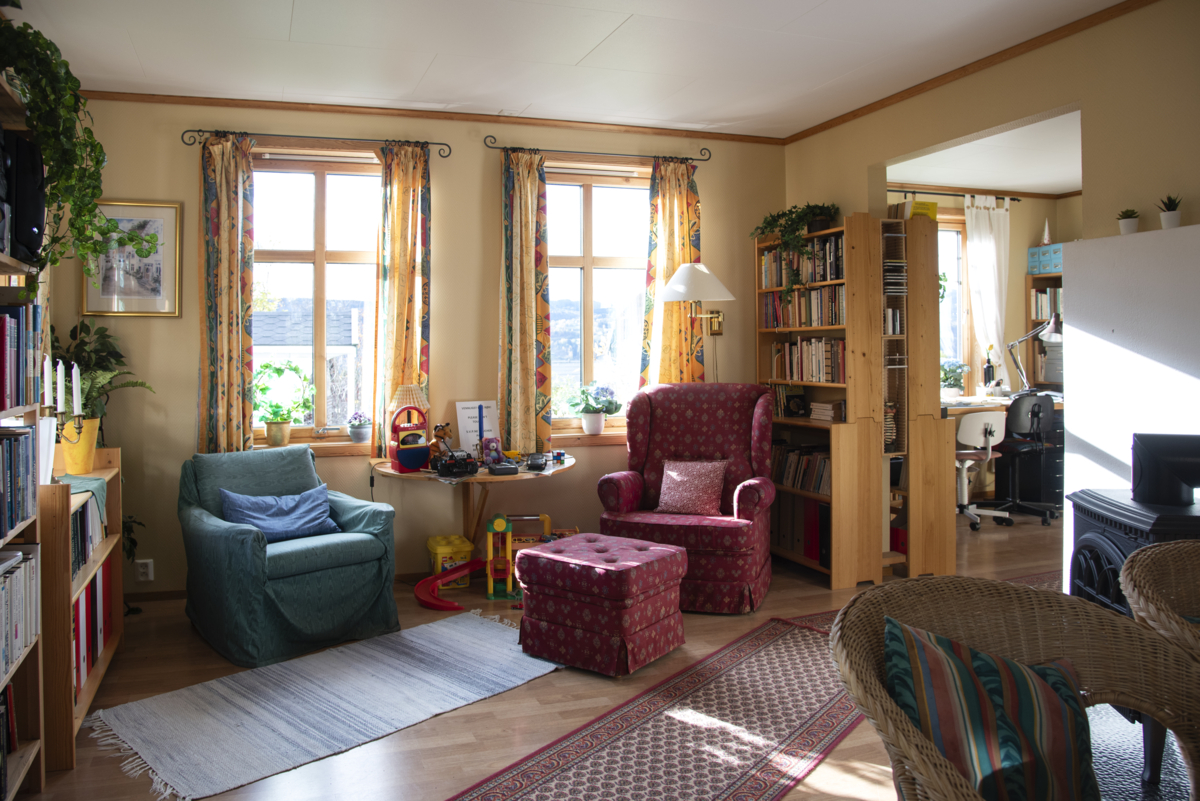 The living room in the 1990s house. Photo: Camilla Damg&aring;rd/Maihaugen

