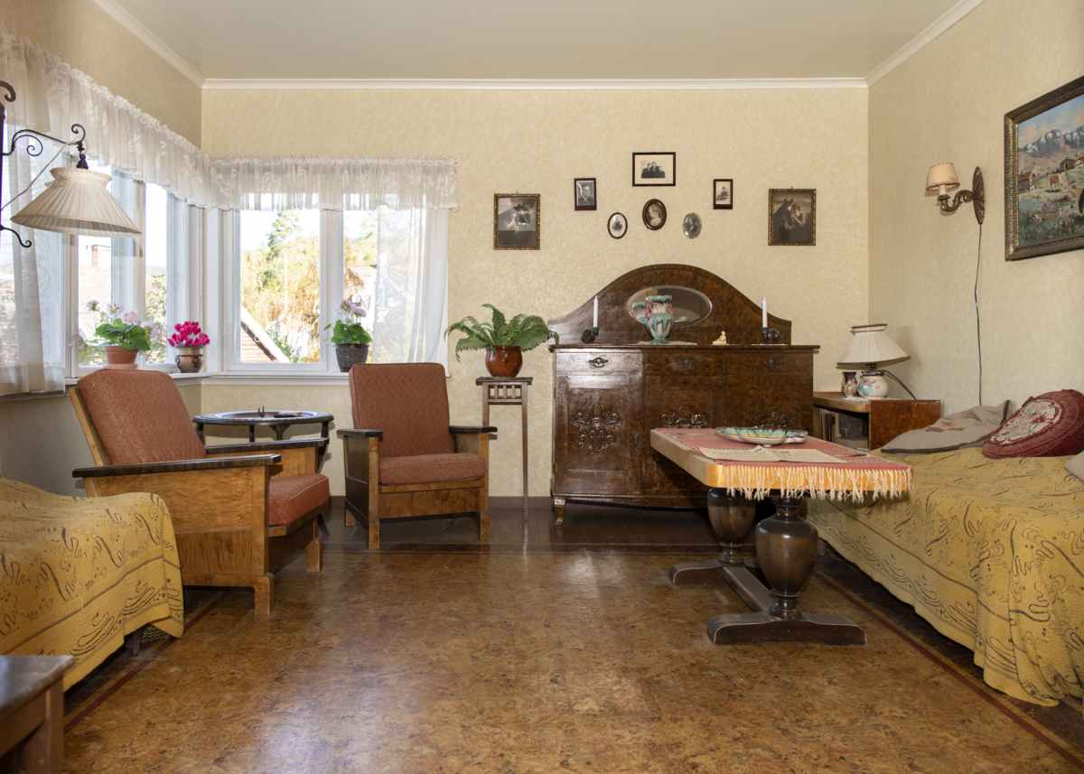 The living room in the 1940s house. Photo: Tone Iren Eggen T&oslash;mte/Maihaugen.

