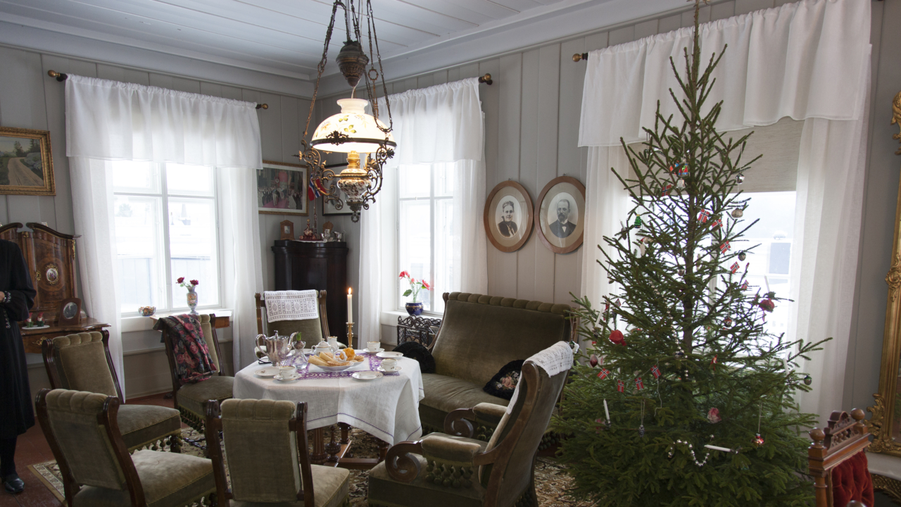 Jul i hage_Audbjørn Rønning